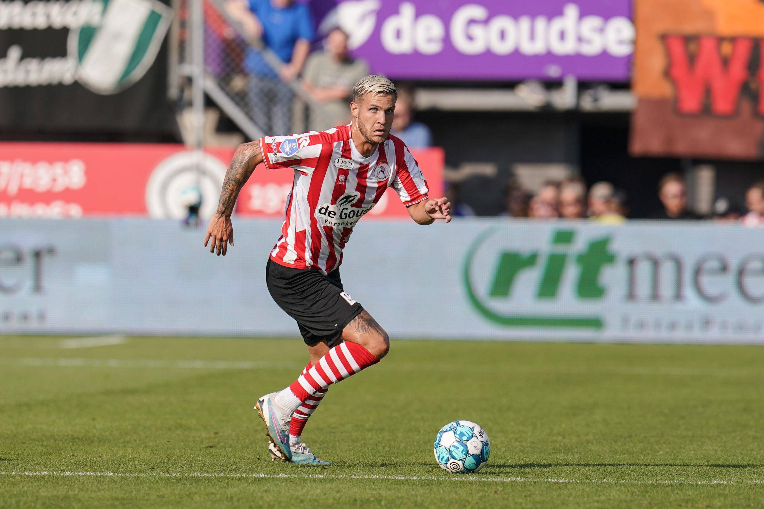 确信自己的 确信自己的