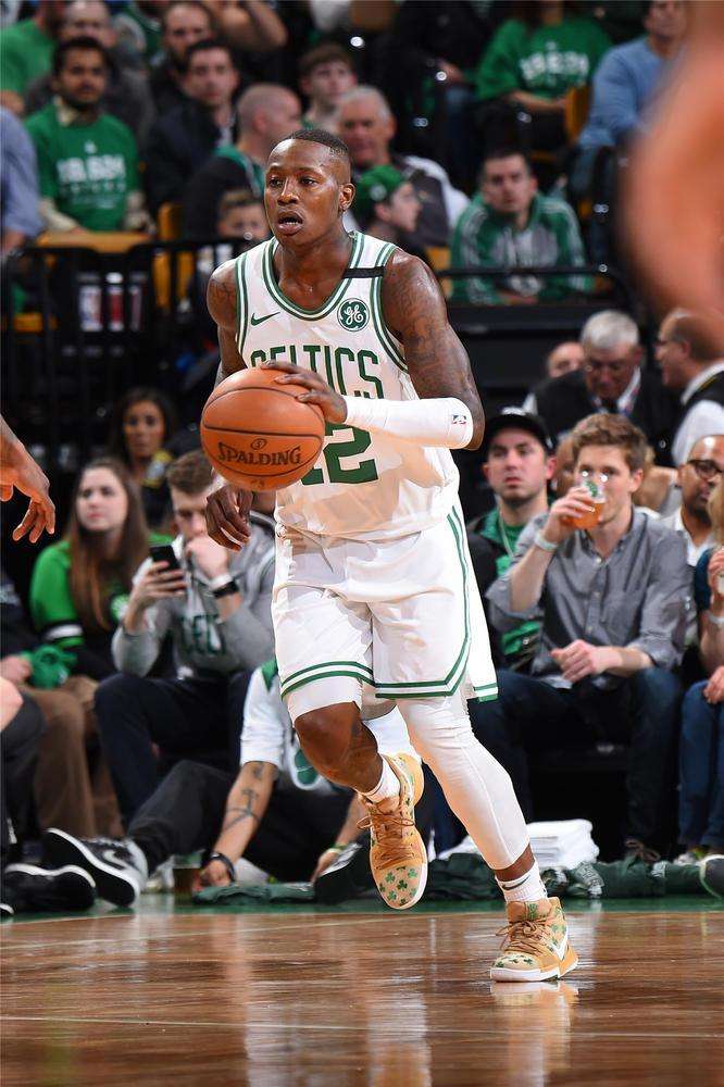 团结的背后 团结的背后