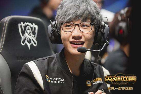 他不仅赢得 他不仅赢得