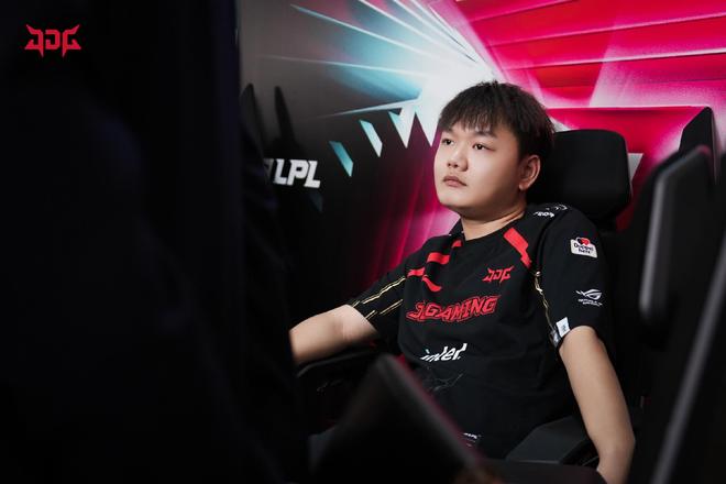 曼联提供一 曼联提供一