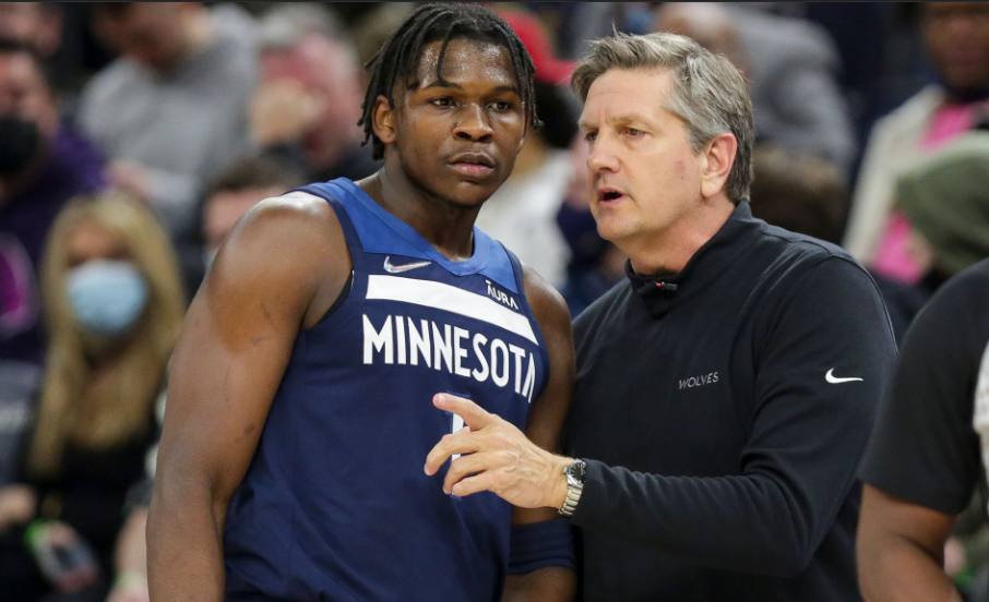 队在关键时 队在关键时